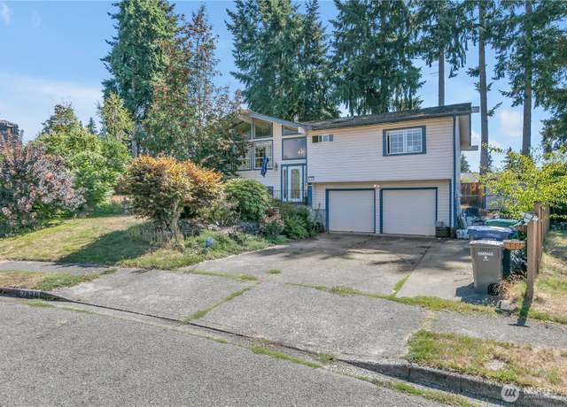 Property at 2820 Skyway Pl, Auburn, WA 98092, 4 beds, 2 baths