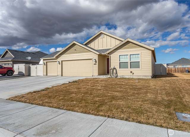 Property at 419 K St NE, Quincy, WA 98848, 3 beds, 2 baths