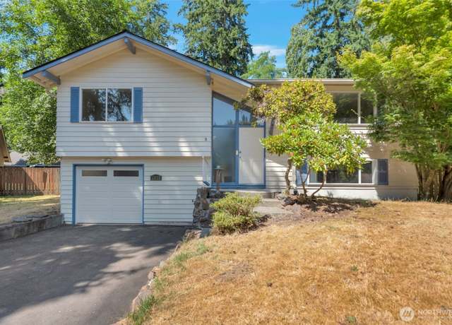 Property at 13770 NE 75th Pl, Redmond, WA 98052, 4 beds, 2 baths