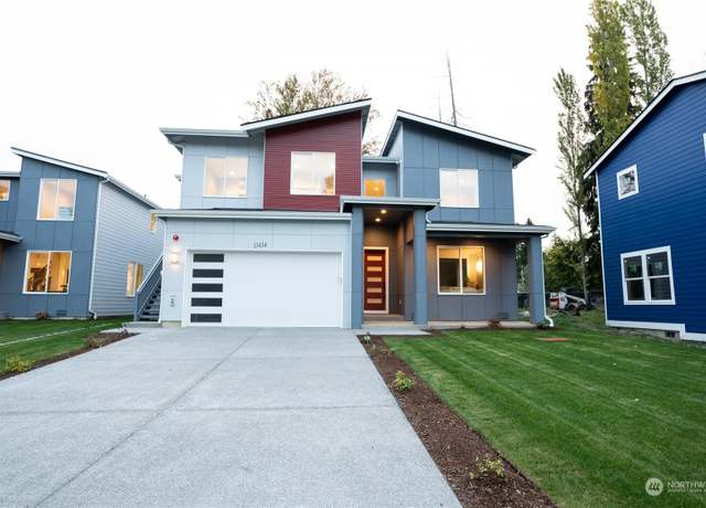 Property at 11414 8th Ave S, Burien, WA 98168, 5 beds, 4 baths