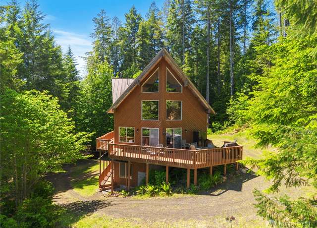 Property at 131 N Paradise Dr, Lilliwaup, WA 98555, 3 beds, 3 baths