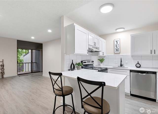 Property at 13838 NE 60th St #165, Redmond, WA 98052, 1 bed, 1 bath