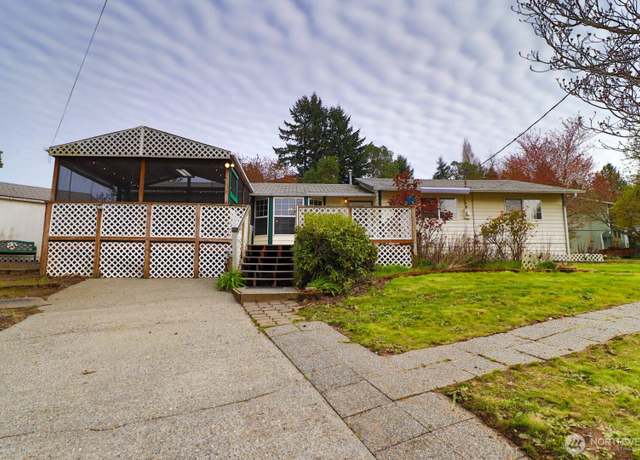 Property at 11232 3rd Ave S, Seattle, WA 98168, 2 beds, 2 baths