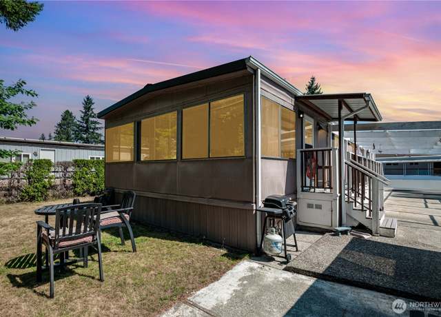 Property at 2101 S 324th St #9, Federal Way, WA 98003, 2 beds, 2 baths