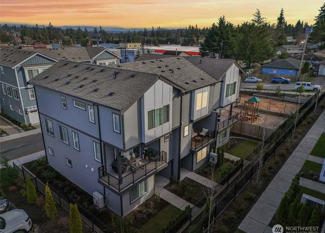 Property at 22924 80th Pl W Unit B, Edmonds, WA 98026, 3 beds, 3.5 baths