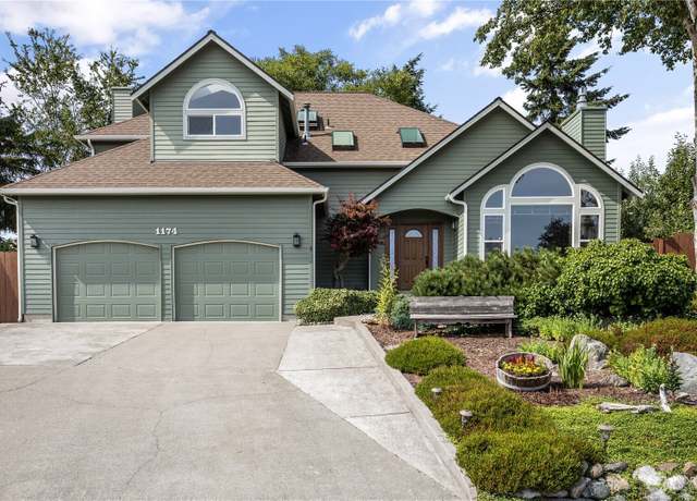 Property at 1174 SW Klickitat Ter, Oak Harbor, WA 98277, 3 beds, 2.5 baths
