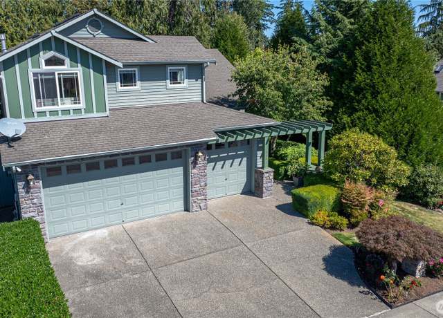 Property at 3501 166 St SW, Lynnwood, WA 98037, 4 beds, 2.5 baths