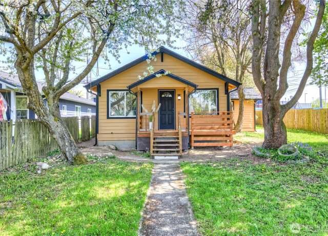 Property at 3733 S Cushman Ave, Tacoma, WA 98418, 3 beds, 2 baths