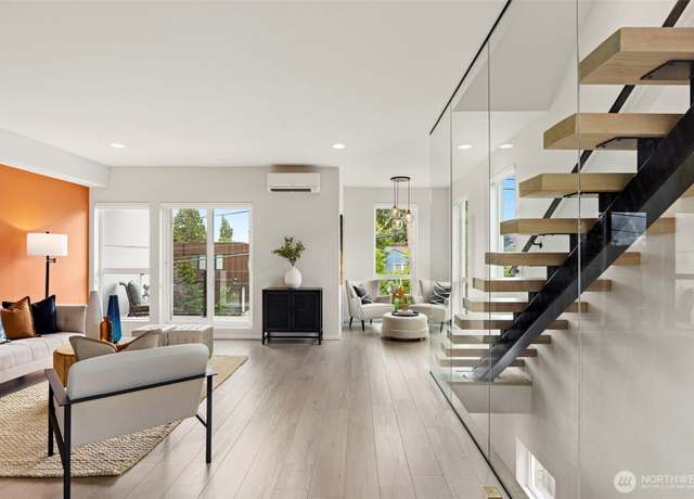Property at 2014 E Pine St Unit A, Seattle, WA 98122, 4 beds, 3.5 baths