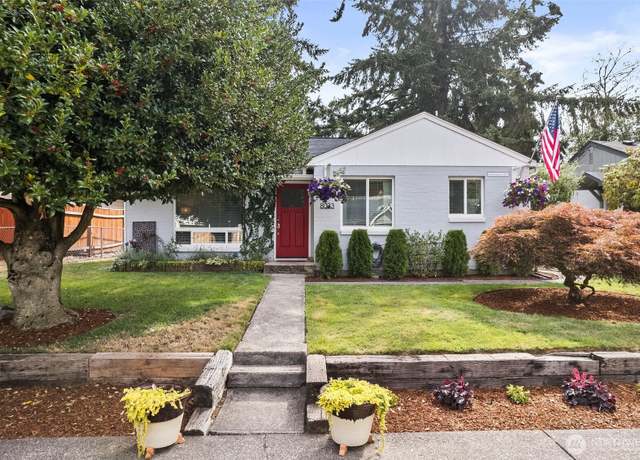 Property at 8033 E B St, Tacoma, WA 98404, 2 beds, 1 bath