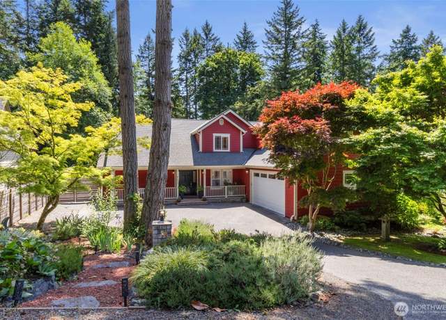 Property at 8277 New Holland Ct, Bainbridge Island, WA 98110, 4 beds, 2.5 baths