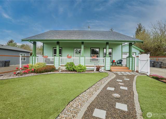 Property at 910 Beachcomber Ct SW, Ocean Shores, WA 98569, 2 beds, 2 baths