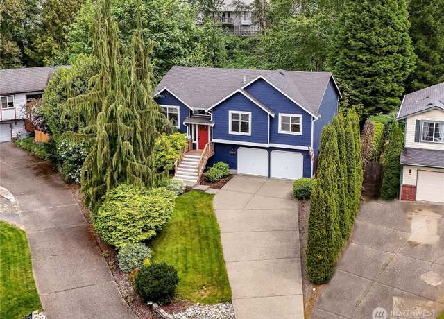 Property at 6723 50th Pl NE, Marysville, WA 98270, 4 beds, 3 baths