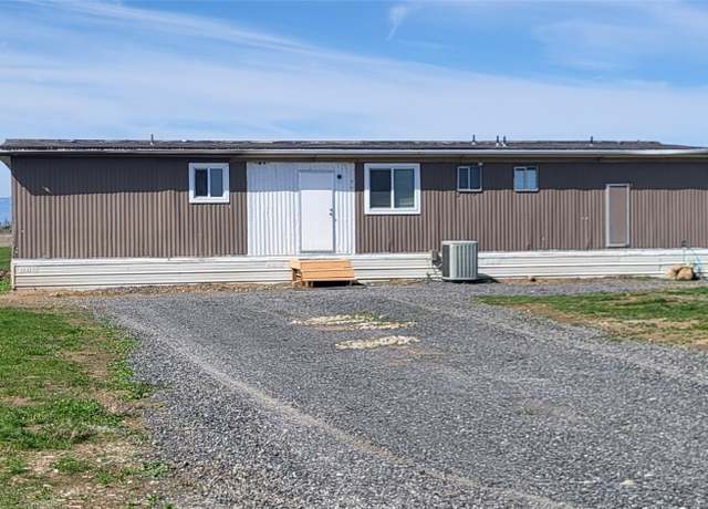 Property at 7444 Road 10 NW, Ephrata, WA 98823, 3 beds, 2 baths