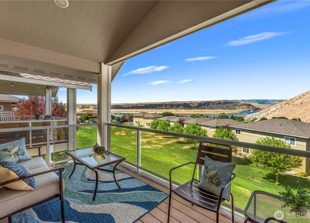 Property at 9246 Red Cliff Dr NW Unit B66, Quincy, WA 98848, 3 beds, 2 baths