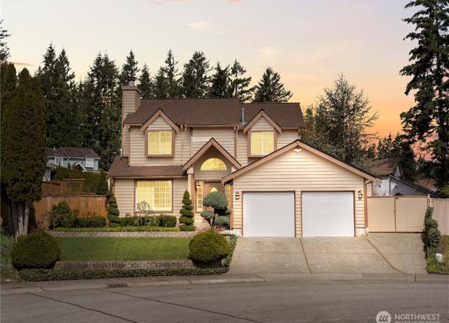 Property at 22008 SE 277th St, Maple Valley, WA 98038, 3 beds, 2.5 baths