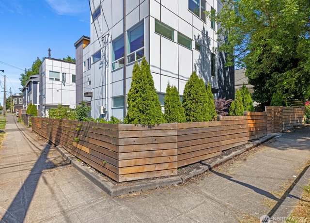 Property at 733 Martin Luther King Jr Way, Seattle, WA 98144, 3 beds, 3.5 baths