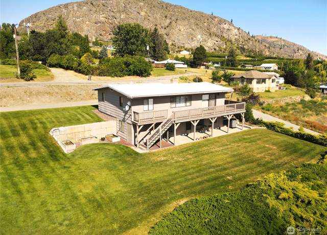 Property at 2023 Deerpath Dr, Oroville, WA 98844, 4 beds, 2 baths