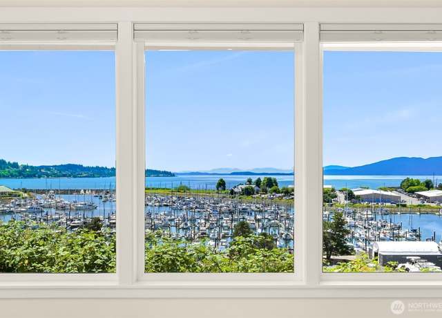 Property at 2011 Eldridge Ave, Bellingham, WA 98225, 2 beds, 3 baths