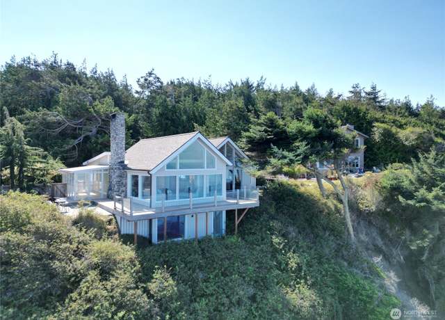 Property at 1034 57th St, Port Townsend, WA 98368, 3 beds, 3 baths