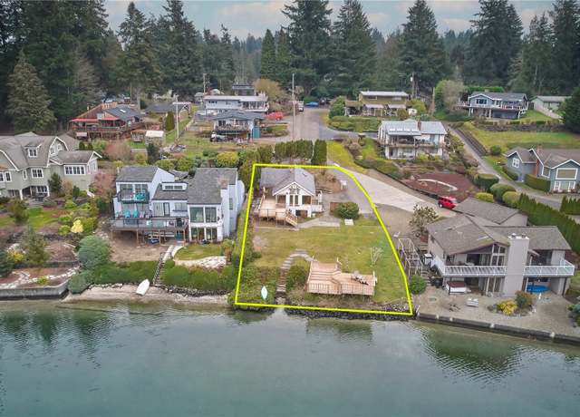 Property at 4616 Marine View Pl, Bremerton, WA 98312, 2 beds, 1 bath