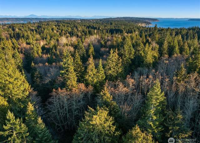 Property at 1 E Ashley Way, Camano Island, WA 98282