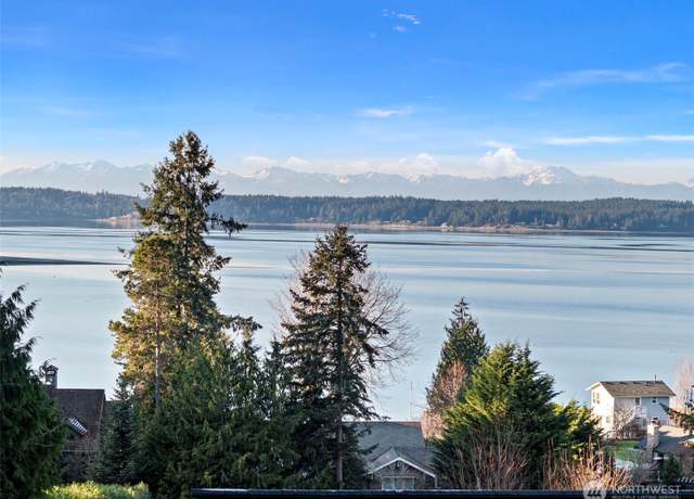 Property at 10222 Kopachuck Dr NW, Gig Harbor, WA 98335, 3 beds, 2.5 baths
