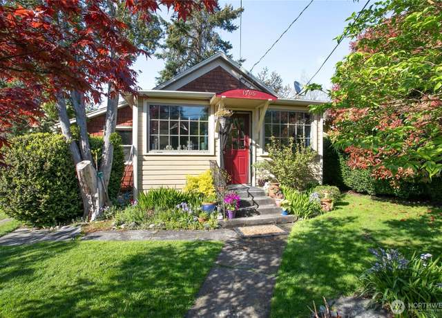 Property at 1705 Fairhaven Ave, Bellingham, WA 98229, 3 beds, 2 baths