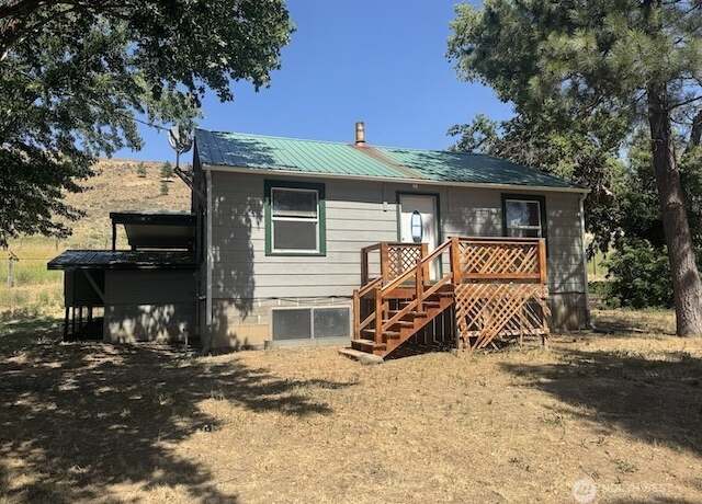 Property at 20541 N WENAS Rd, Selah, WA 98942, 3 beds, 1 bath