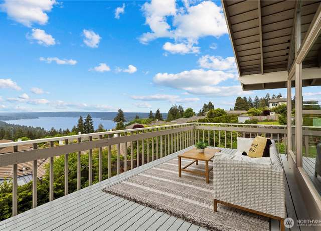 Property at 16414 SE 44th Pl, Bellevue, WA 98006, 5 beds, 3 baths
