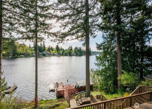 Property at 18626 75th Ave NW, Stanwood, WA 98292, 3 beds, 3 baths
