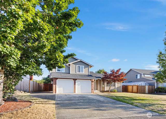 Property at 11304 172nd St E, Puyallup, WA 98374, 3 beds, 2.5 baths