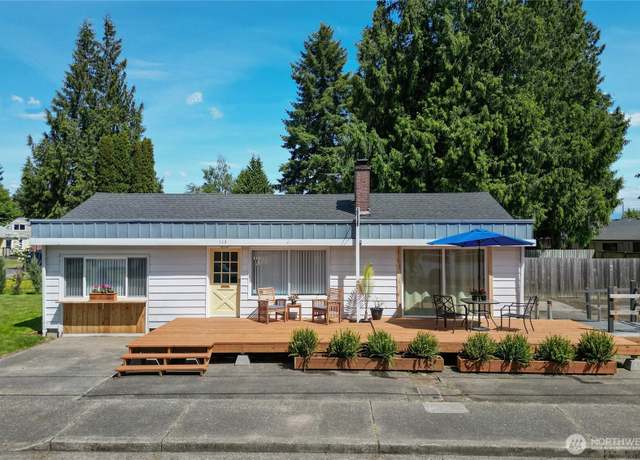 Property at 113 27th St NE, Puyallup, WA 98372, 2 beds, 1 bath