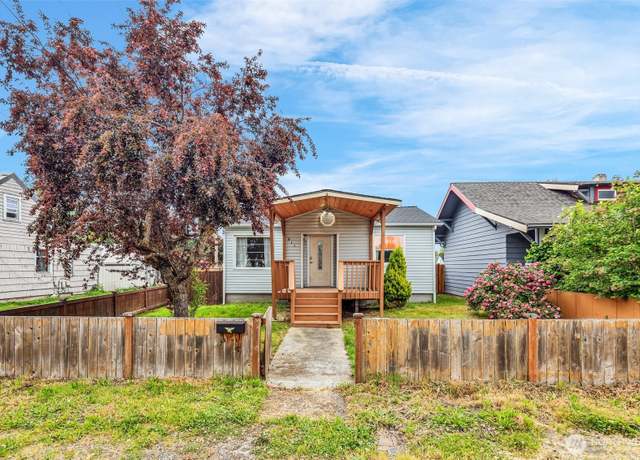 Property at 411 7th St SE, Auburn, WA 98002, 4 beds, 1.5 baths