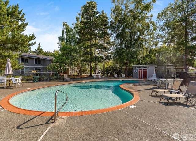 Property at 5029 84th St SW #301, Mukilteo, WA 98275, 1 bed, 1 bath