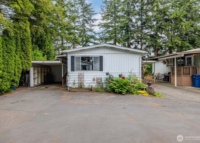 Property at 2210 Old Hwy 99 Rd S #18, Mount Vernon, WA 98273, 3 beds, 2 baths