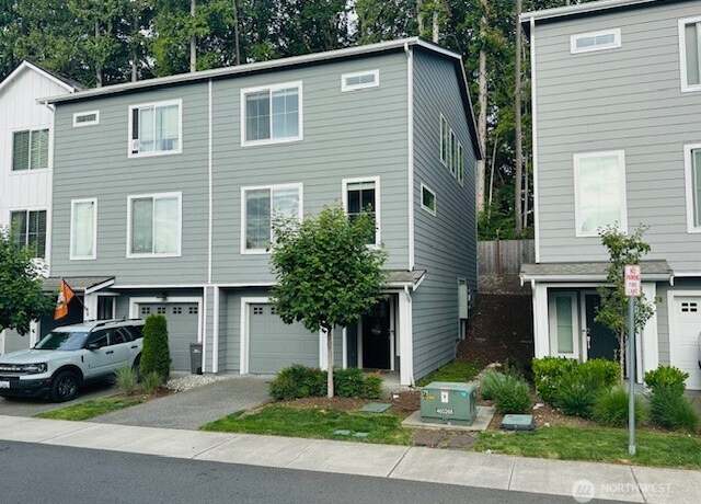 Property at 2014 101st Ave SE #6, Lake Stevens, WA 98258, 3 beds, 2.5 baths