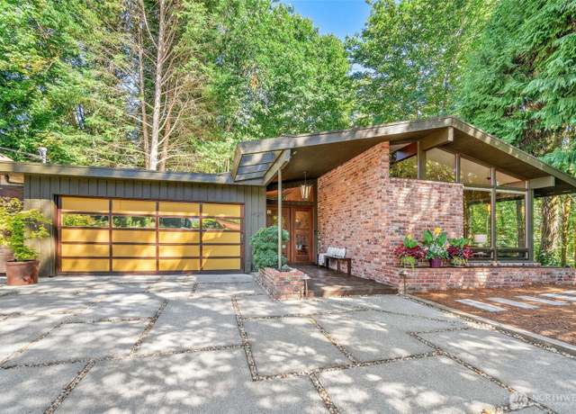 Property at 1421 NE 106th St, Seattle, WA 98125, 3 beds, 2 baths