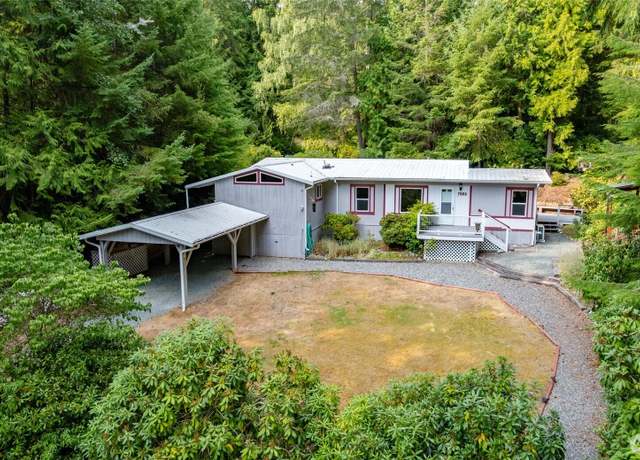 Property at 7589 Bailey Rd, Clinton, WA 98236, 3 beds, 1.5 baths