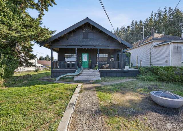 Property at 213 A St, Cosmopolis, WA 98537, 2 beds, 1.5 baths
