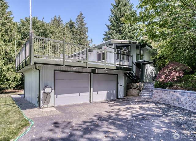 Property at 1414 Sunset Vis, Bremerton, WA 98310, 4 beds, 3 baths