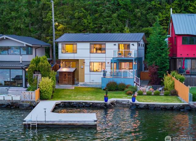 Property at 13190 Riviera Pl NE, Seattle, WA 98125, 3 beds, 3 baths