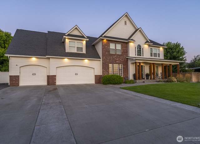 Property at 331 Viewmont Dr SE, Moses Lake, WA 98837, 4 beds, 2.5 baths