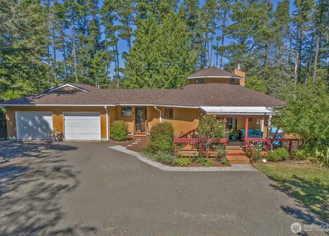 Property at 1807 243rd Ln, Ocean Park, WA 98640, 2 beds, 2 baths
