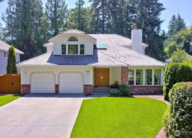 Property at 22019 NE 26th Pl, Sammamish, WA 98074, 4 beds, 3.5 baths