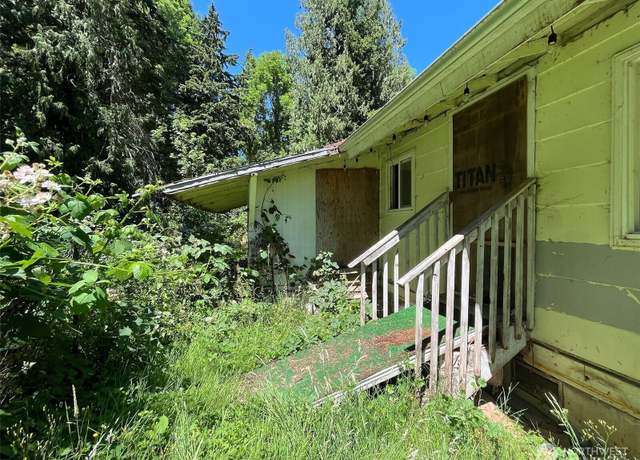 Property at 18645 SE Dynamite Dr, Yelm, WA 98597, 2 beds, 1 bath