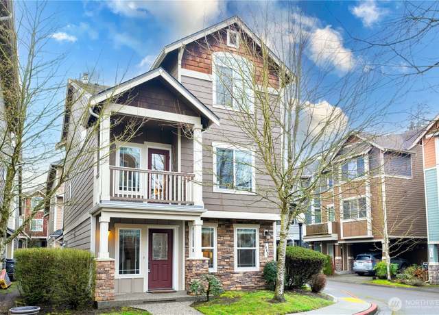 Property at 10025 13th Ave SE #40, Everett, WA 98208, 3 beds, 2.5 baths