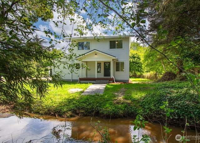 Property at 1405 33RD St, Seaview, WA 98644, 5 beds, 2 baths