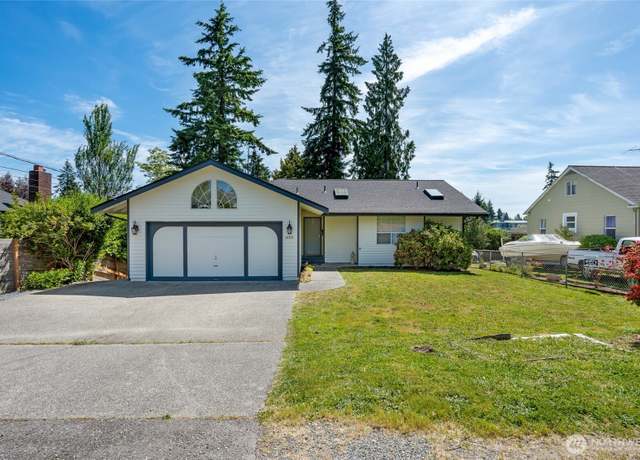 Property at 6015 Dexter Ave Unit A/B, Everett, WA 98203, 6 beds, 3 baths