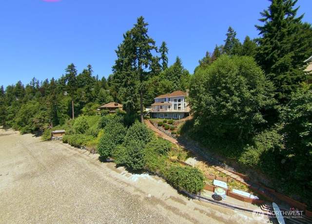 Property at 216 Point Fosdick Dr NW, Gig Harbor, WA 98335, 3 beds, 2.5 baths